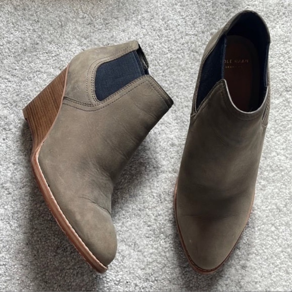 Cole Haan Grand OS Balthasar Wedge Chelsea Booties 8.5 Pull On Western Boho